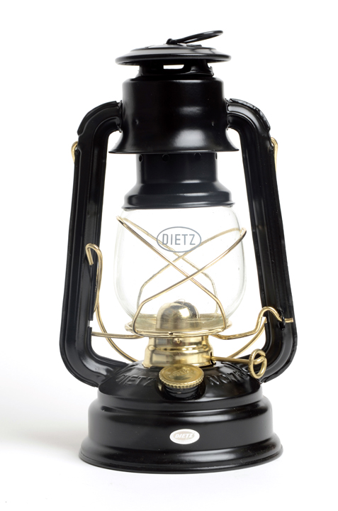 TM090 - Hurricane Lamp 336mm X 202mm